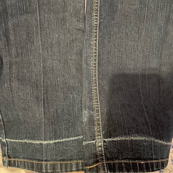 OLD NAVY USED JEANS - Picture 3 of 4